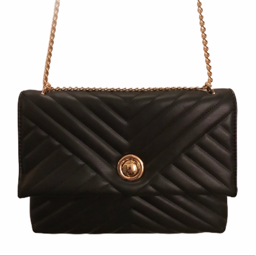 Forever21 Black quilted cross body purse